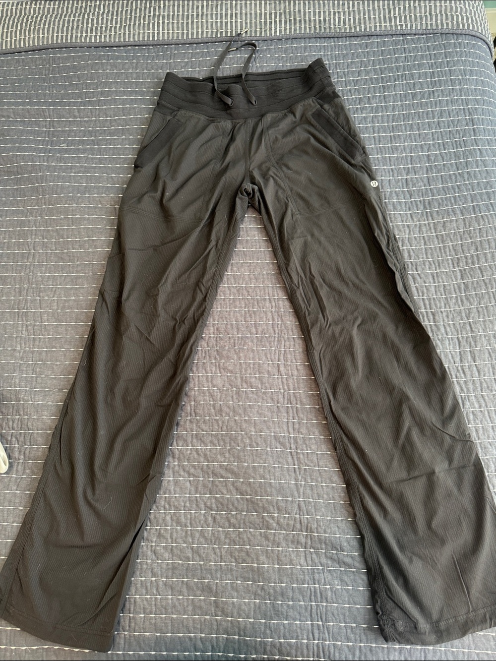 Lululemon athletica women’s Black Jogger-Style Sweatpants
